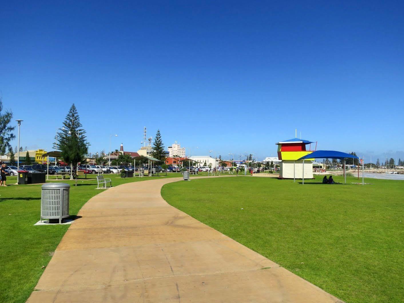 Ibis Styles Geraldton Hotel Екстериор снимка